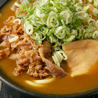 Kyoto udon with concentrated flavor of dashi ◆Meat fox Curry Udon is popular