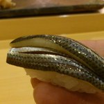 鮨 いとう - 小鰭。リフト(^-^)/