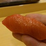 鮨 いとう - 美しい中トロ。リフト(^-^)/ここから鮪づくし！