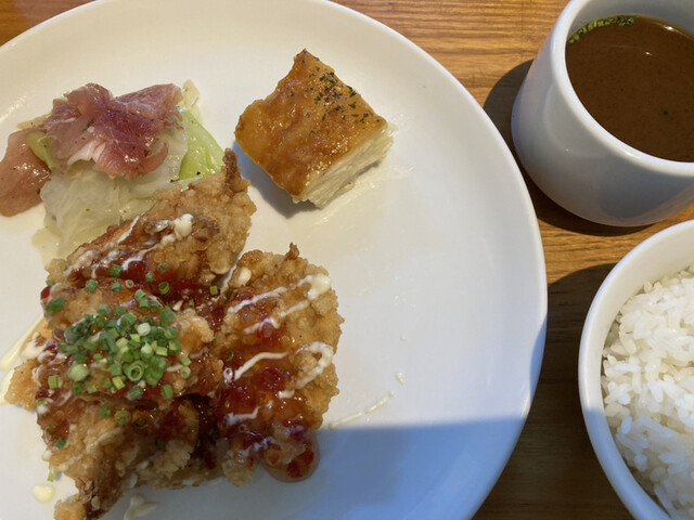 ピピン カフェ Pipin Cafe 鶴舞 カフェ 食べログ