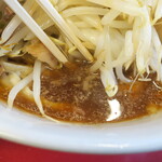 ラーメン二郎 - スープ
