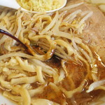 ラーメン二郎 - 赤酢投入～♪