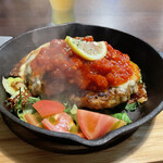 KAZAMIDORI Diner - 鉄板ツインチーズハンバーグ定食〜チリトマトソース〜1,580円