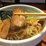 麺屋江武里 - 「江戸醤油ら～麺 大盛」チャーシュー