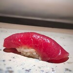 菊鮨 - 赤身（大間）・・赤身のいい旨味を感じ美味。