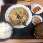 中華食堂 味味 - 野菜炒め定食