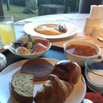 ホテルニューアワジプラザ淡路島 - 景色を観ながらの朝食バイキングでいろいろ楽しく美味しく