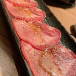 焼肉ホルモン 極 - 