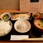 定食 美松 - 玉子焼・シラスおろし定食。