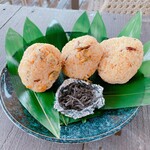 貝飯むすび（2個）