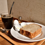 COFFEE VALLEY - Ice Coffee@税込470円│Vally Toast@税込400円