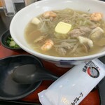 極楽うどん TKU - 魚介鶏塩ニンニクバターうどん