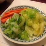 喜寿司 - お通しの漬け物