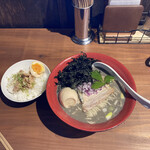 なだへこ いりこ出汁ラーメン専門店 - 