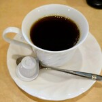 フツロ - セットのコーヒー。
