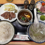 Rikyuu - 一三一福定食、ミニ牛タンシチューをチョイス！