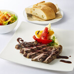 Chita Wagyu beef Steak salad & baguette or rice