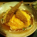 中華料理 みんみん - オムチャーハン（エビフライ乗せ）