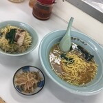 Ramen Shoppu - 半分食べたラーメン