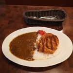 星乃珈琲店 - カツカレー1,100円。