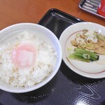 幸楽苑 - 「朝定食Ｃ」の玉子かけご飯 ＆ おひたし