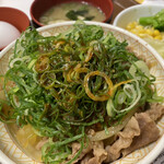 Sukiya - ネギ玉牛丼