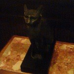 パッ・ド・シャー - 銅像