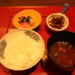 ホテルニューアワジプラザ淡路島 - 淡路島産キヌヒカリ　赤出汁　香の物　