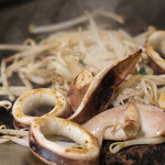 月島もんじゃ こぼれや - こぼれや海鮮と特選肉の盛り合わせ