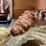 Yakitori Haruka - せせり
                        プルンプルンな身は弾力ある噛み応え、甘さに加えて絶妙なえんみ。