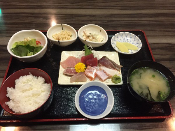 魚良 ウオヨシ 田崎橋 定食 食堂 食べログ