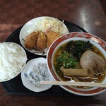 ぼりゅうむ食堂 - ラーメン定食