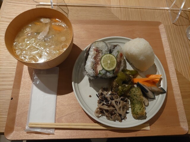 おむすびとせかいのごはん 馬喰横山 おにぎり 食べログ おむすびとせかいのごはん 馬喰横山 おにぎり 食べログ