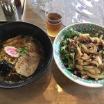 いちろく亭 - 平日ランチ、ラーメンと焼肉丼のセット880円(税込み)(2021.8.3)