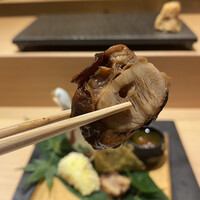 難波 鮨 よこ田 - タコの柔らか煮