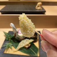 難波 鮨 よこ田 - カマンベールチーズの花揚げ