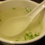 岩亭 - チャーハンに付くスープ