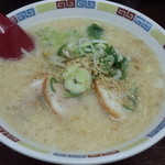 「ラーメン」５００円 ﾜﾝｺｲﾝでこの高い味のﾚﾍﾞﾙを叩き出すのは凄い！
