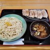 蓮田サービスエリア（下り線）レストラン - 炙り豚バラ肉汁うどん。