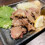 Yakitori Izakaya Bankushi - ハツのたたきです！