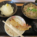 こがね製麺所  - 肉うどん(小)＋醤油うどん(小)＋ゲソ天