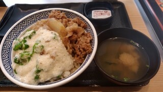YOSHINOYA - 牛皿麦とろ御膳　麦とろオクラ牛丼にアレンジ(笑)