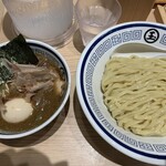 玉 - 濃厚魚介つけ麺(￥820円)