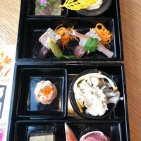 DINING & BAR TABLE 9 TOKYO - 