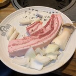 GO! K-BBQ - 料理写真:豚バラ