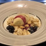 トシ・ヨロイヅカ 東京 - 