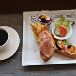 パスタ カフェ スタイル - モーニングのピザセット