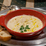 マッシモッタヴィオ - 2021.8 自家燻製の温かいモッツァレラチーズ（1,630円）