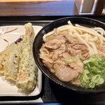 Homba Sanuki Udonoya Jinoseimenjo - 肉うどん
                        トッピングなす天 & ちくわ天