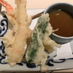 157471622 - ランチビュッフェ４６００円。天ぷら。揚げたての天ぷらはサクサク、ジューシーでとても美味しかったです（╹◡╹）。めごちの天ぷらをビュッフェでいただくのは初体験です。２回おかわりしました